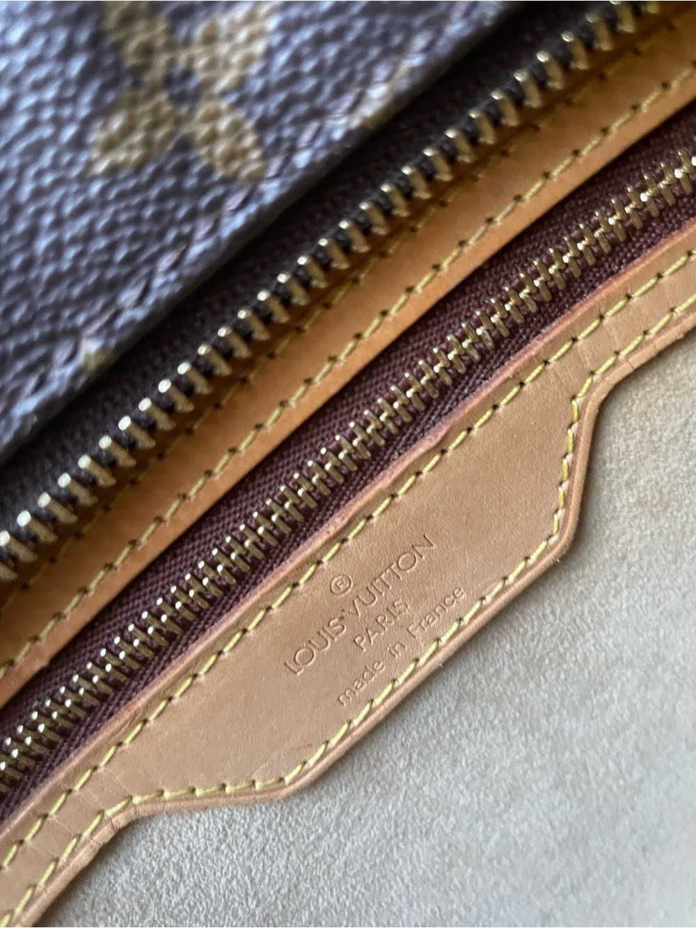 Louis Vuitton Monogram Luco Tote fit 15โ laptop - Picture 10 of 14